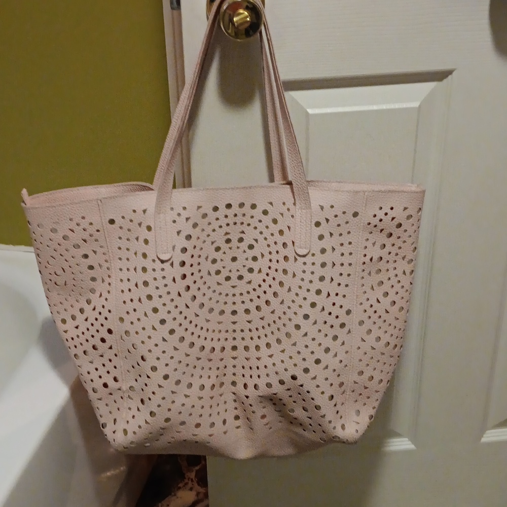 Pink tote